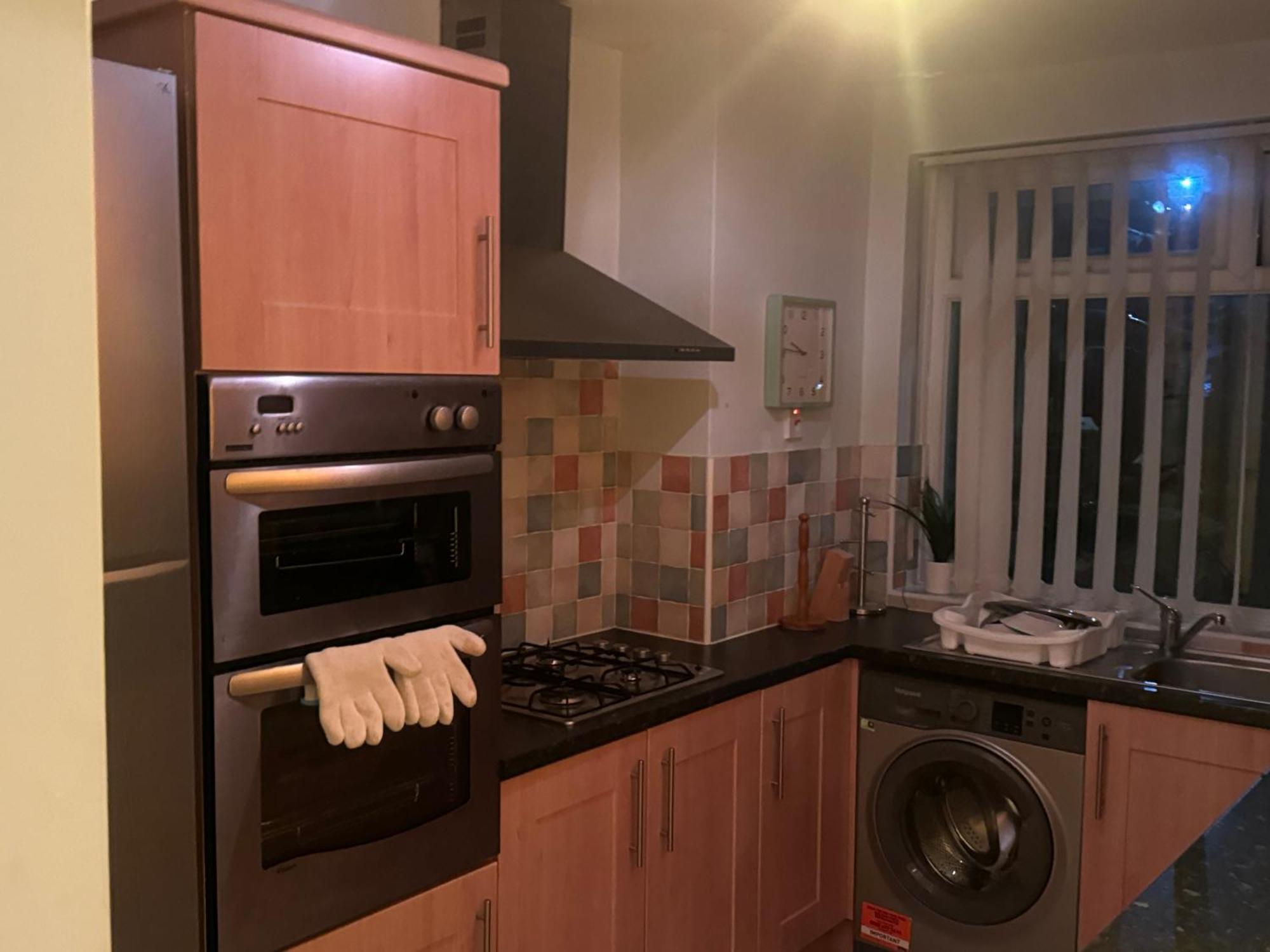 Komegloba Exquisite Room مانشستر المظهر الخارجي الصورة